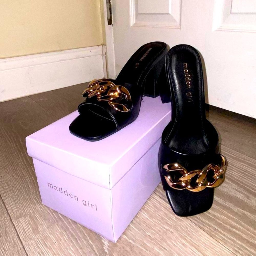 Steve Madden Sandals
